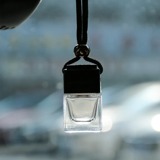 Ambientador de coche negro Botella de vidrio de perfume vacía Aceite esencial Auto Fragancia Aromaterapia Difusor Ornamento con cuerda